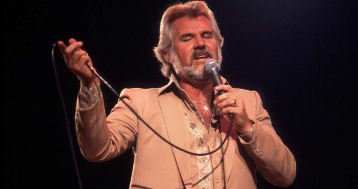 Kenny Rogers – The Gambler