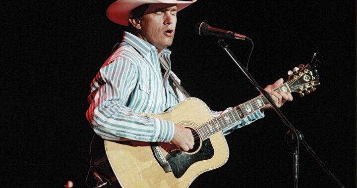 George Strait – Check Yes Or No