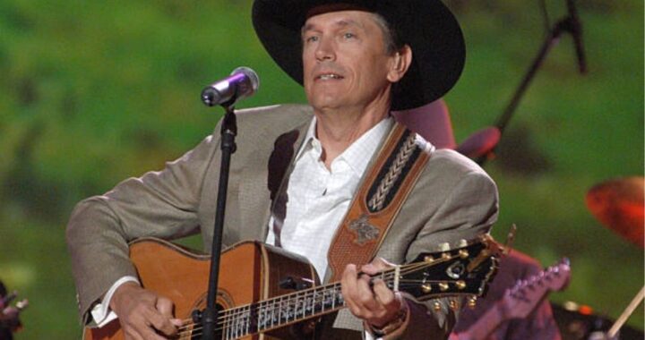 George Strait – The Chair