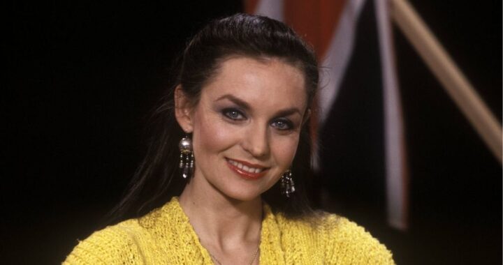 Crystal Gayle – don’t it make my brown eyes blue