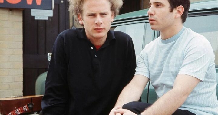 Simon & Garfunkel – The Sound of Silence