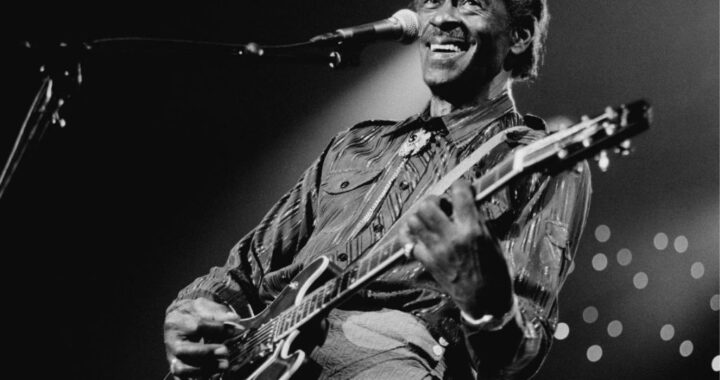 Chuck Berry – Johnny B. Goode