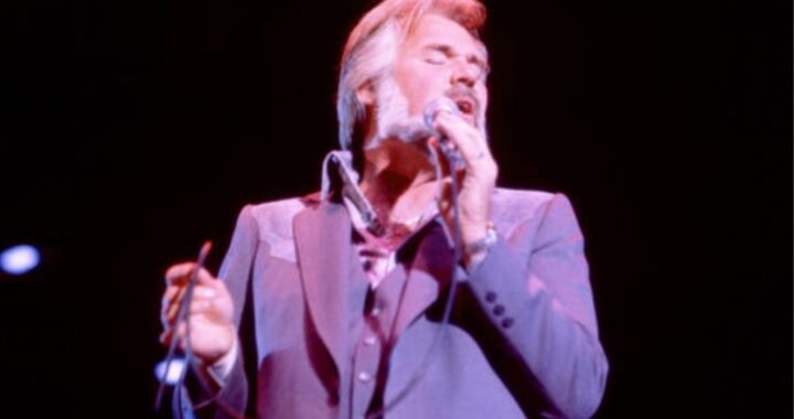 Kenny Rogers – The Gambler 1978