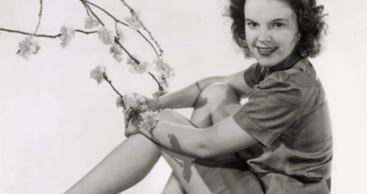 The Trolley Song – Judy Garland 1940