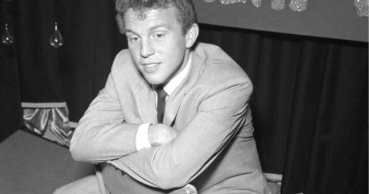 Bobby Vinton – “Mr. Lonely” (1962)