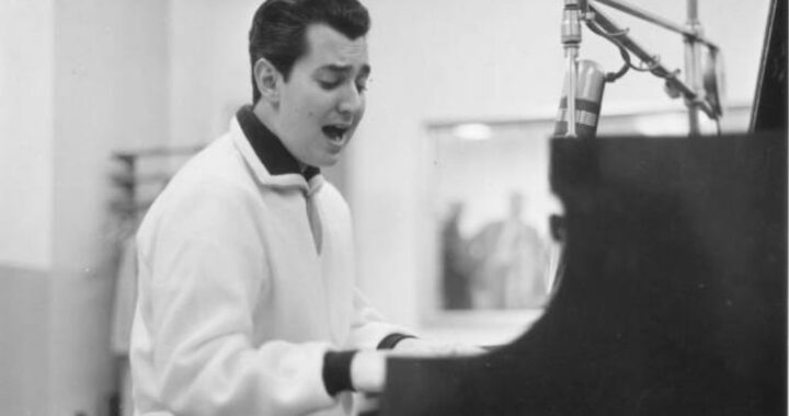 Neil Sedaka – “Breaking Up Is Hard to Do” (1962)