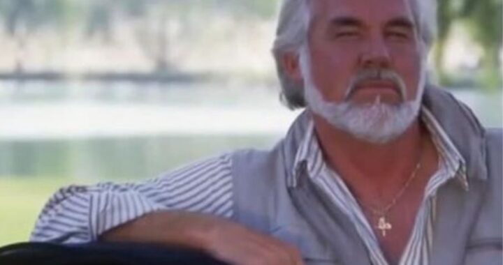 Kenny Rogers – Coward of the County (1979)