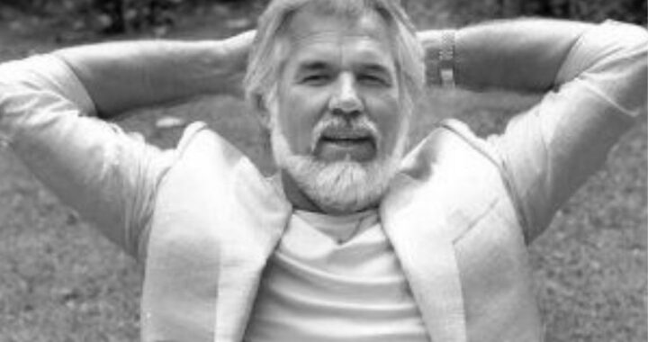 Kenny Rogers – Eyes That See In The Dark (Lyrics)