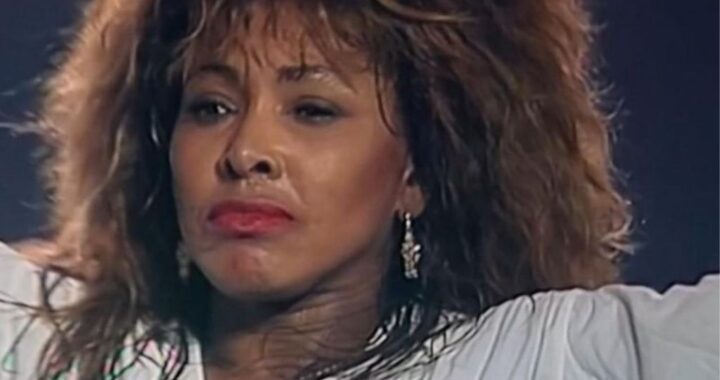 Tina Turner – Look Me in the Heart 1989