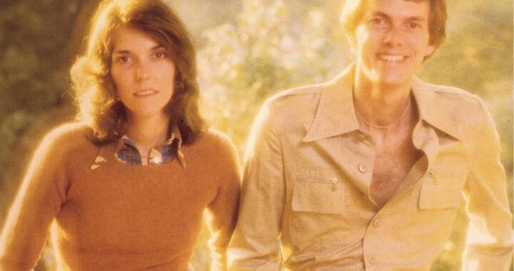 Carpenters – There’s A Kind Of Hush 1976 (Lyrics)