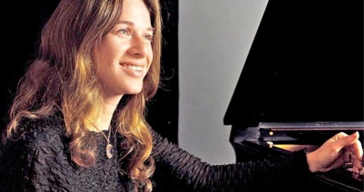 Carole King – I Feel the Earth Move 1971 (Lyrics)