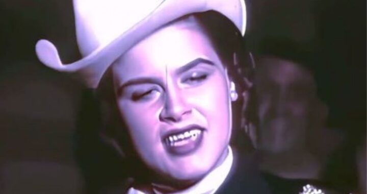 Patsy Cline – Walkin’ After Midnight (1957)