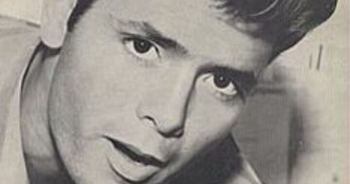 Cliff Richard – I’m the Lonely One 1961