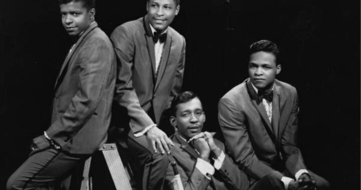 Little Anthony & The Imperials – Tears on My Pillow 1958 (Lyrics)