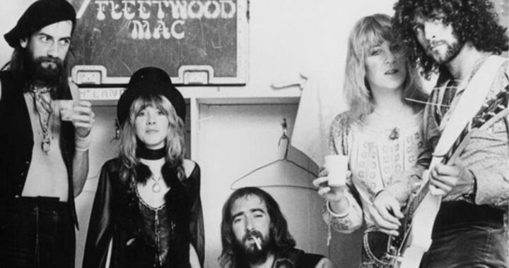 Fleetwood Mac – I Don’t Want to Know 1977 with Lyrics