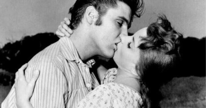 Elvis Presley – Are You Lonesome Tonight 1960