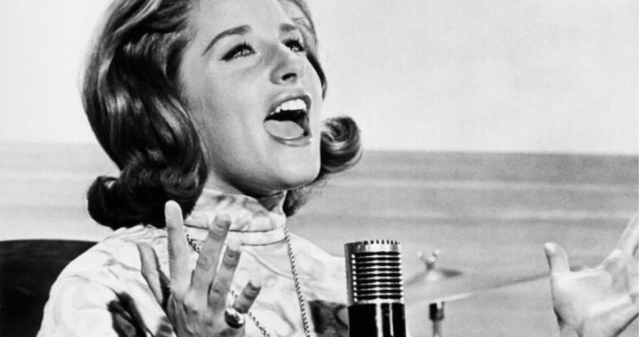 Lesley Gore  – Judy’s Turn to Cry 1963 with Lyrics